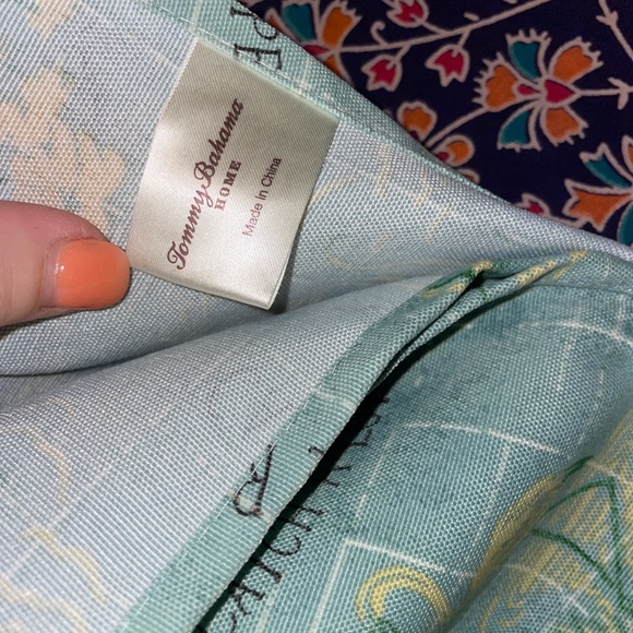 Tommy Bahama Vintage Tablecloth Tropic of Couch Potato Polyester Home Large - Picture 2 of 5